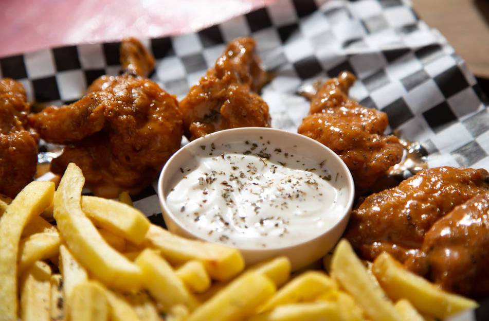 Air Fryer Frozen Chicken Wings: Quick and Easy Recipe