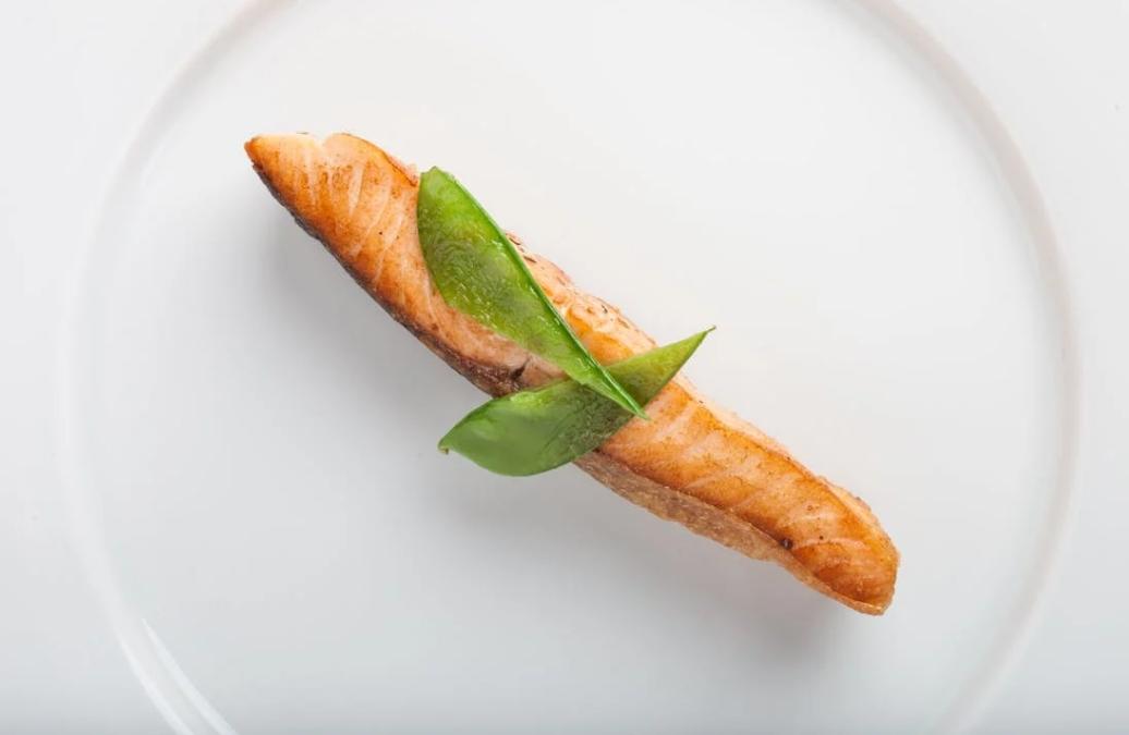 How to Cook Frozen Salmon in an Air Fryer