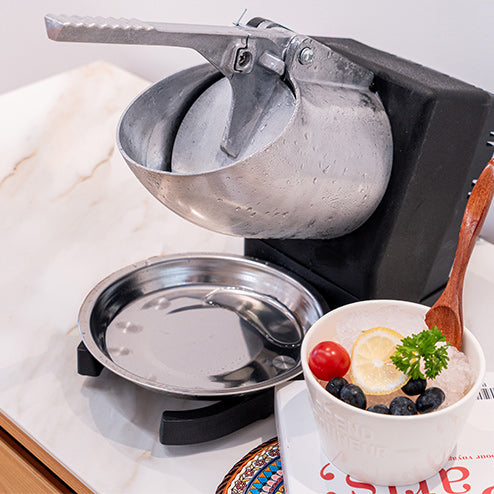 Shaved Ice Machine with Ice Tray